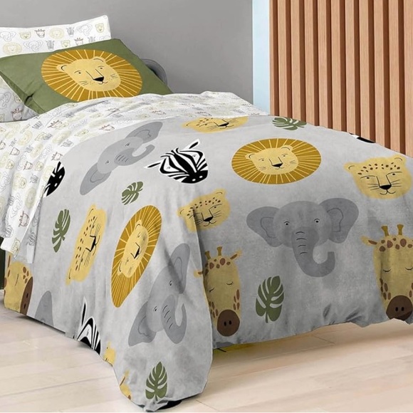 NEW in package full/queen Safari Friends duvet and sham set from Saturday Park - Picture 1 of 3